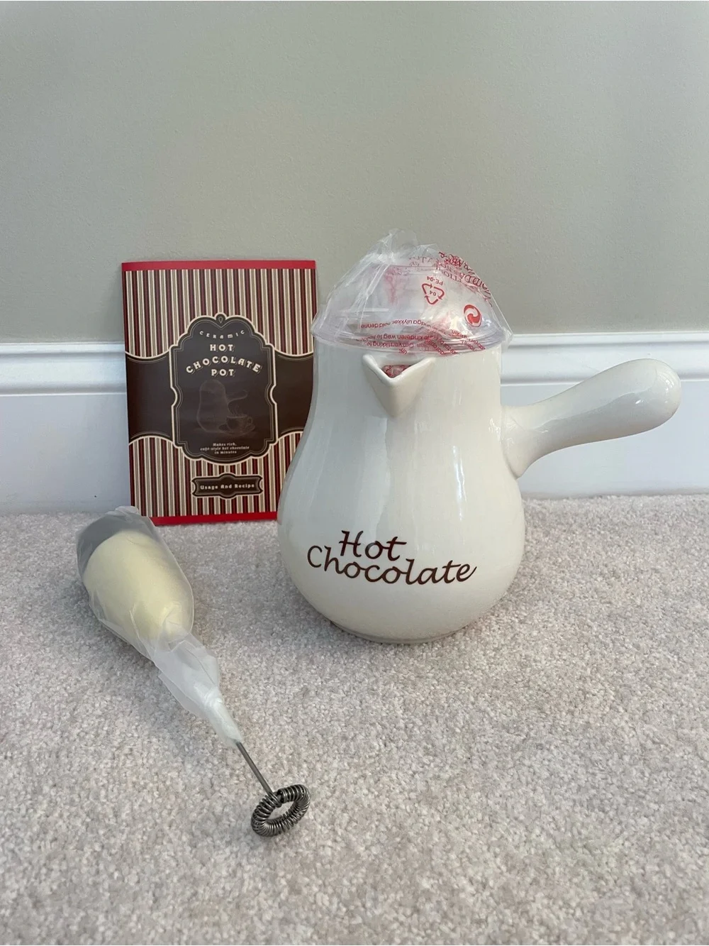 Williams Sonoma Hot Chocolate Ceramic Pot with Frother - White